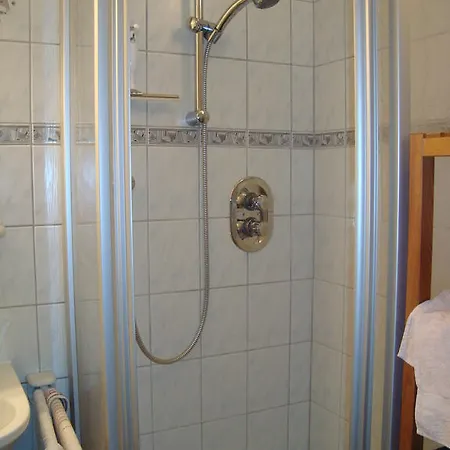 Klammsteiner لينز
